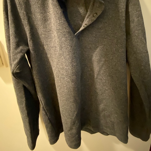 Gray sweater - L - Picture 3 of 4